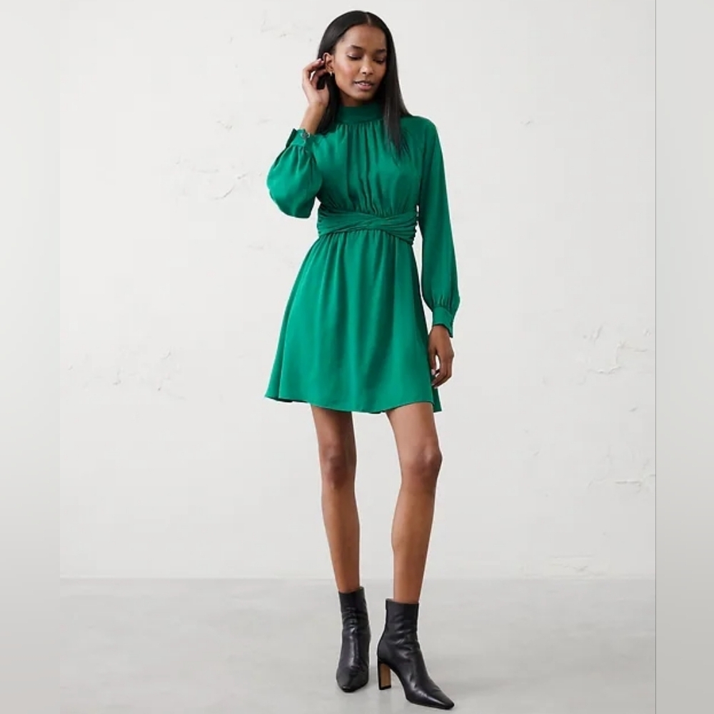 NWT Banana Republic Twisted Waist Mini Dress
